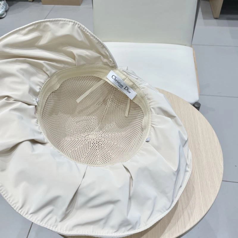 ModernLook Christian Dior Caps 262133