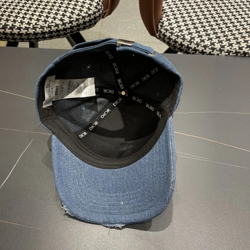 Christian Dior Caps TimelessDesign 262136