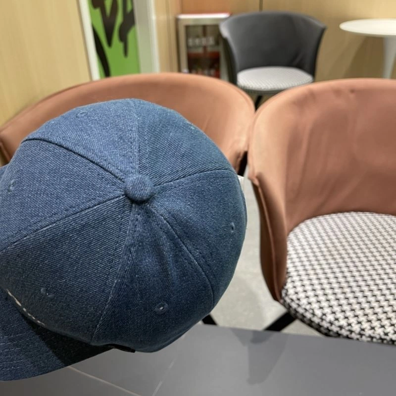 Christian Dior Caps TimelessDesign 262136