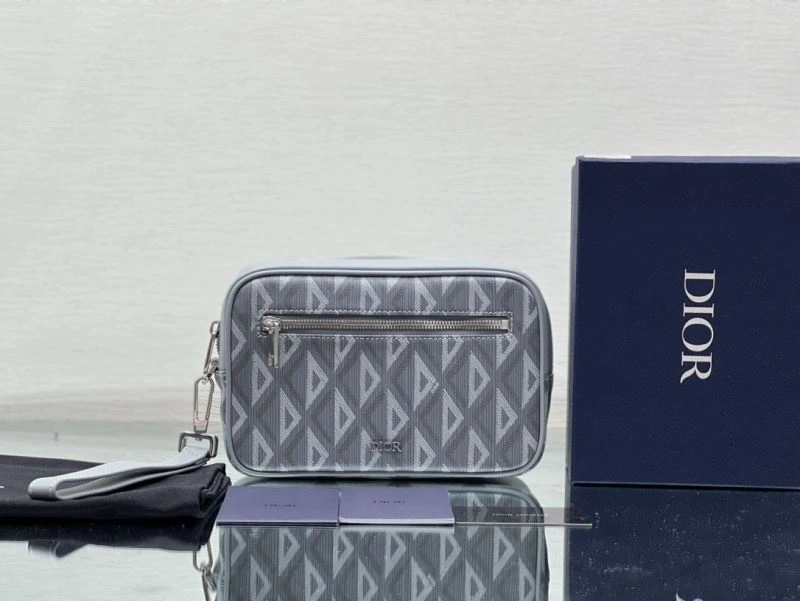 Neat Christian Dior Clutch Bags 76117