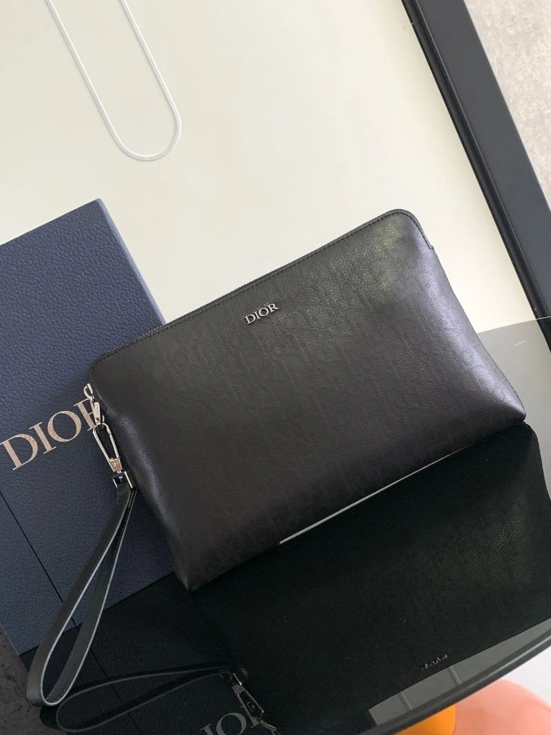 Snug Christian Dior Clutch Bags 76141