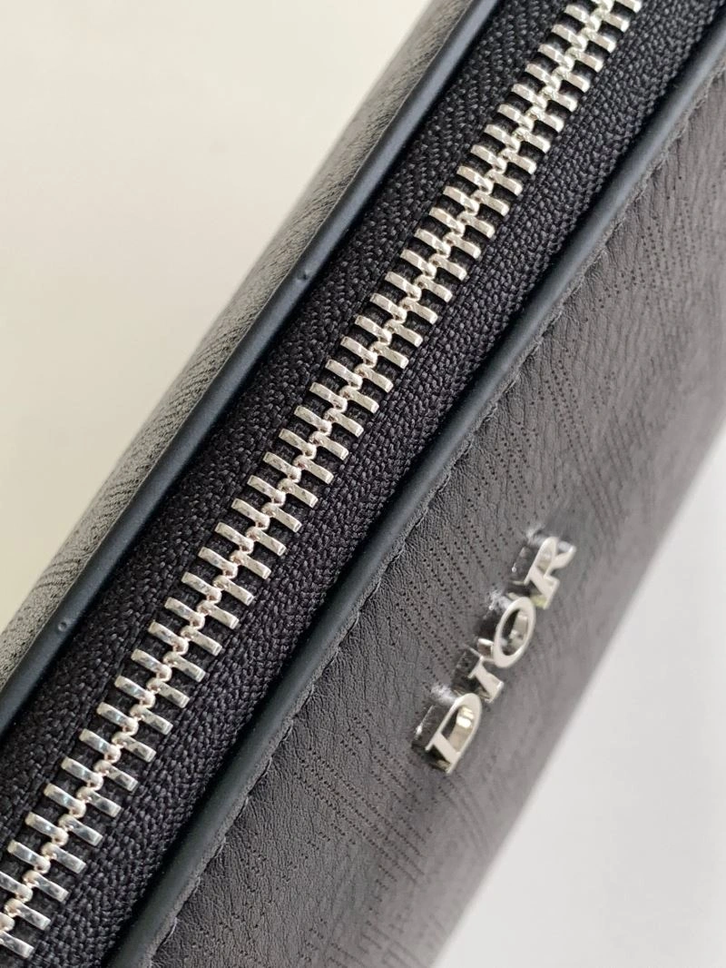 Snug Christian Dior Clutch Bags 76141