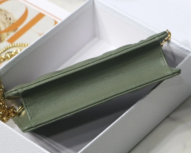 Stylish Christian Dior Clutch Bags 71237