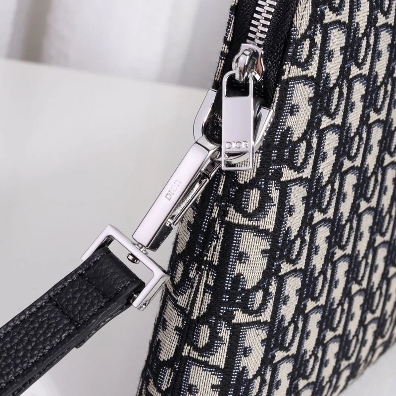 Resilient Christian Dior Clutch Bags 71233