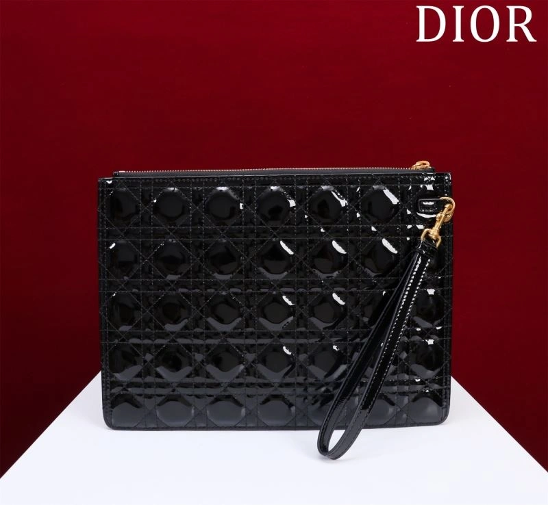 FashionForward Christian Dior Clutch Bags 71224
