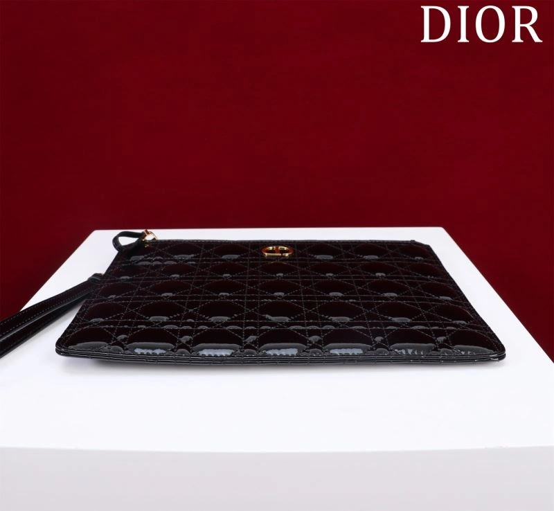 FashionForward Christian Dior Clutch Bags 71224