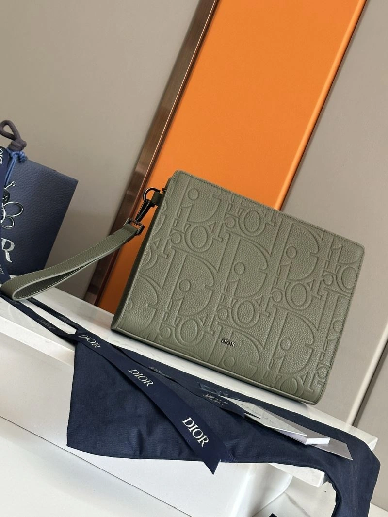 Bold Christian Dior Clutch Bags 64177
