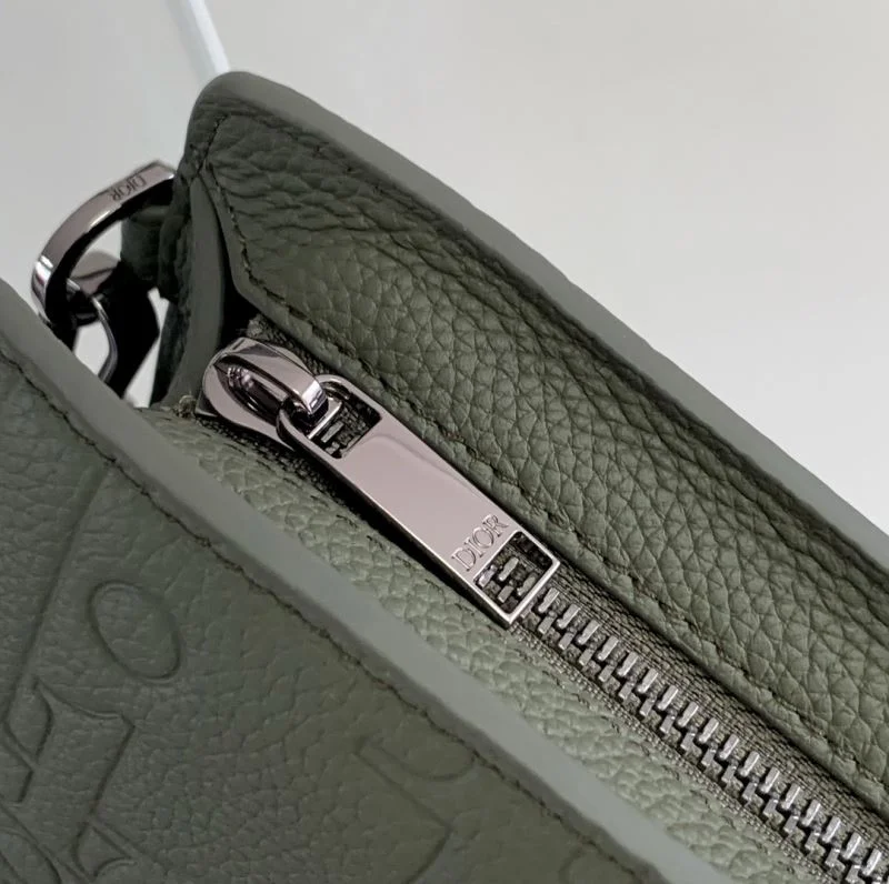 EyeCatching Christian Dior Clutch Bags 47615