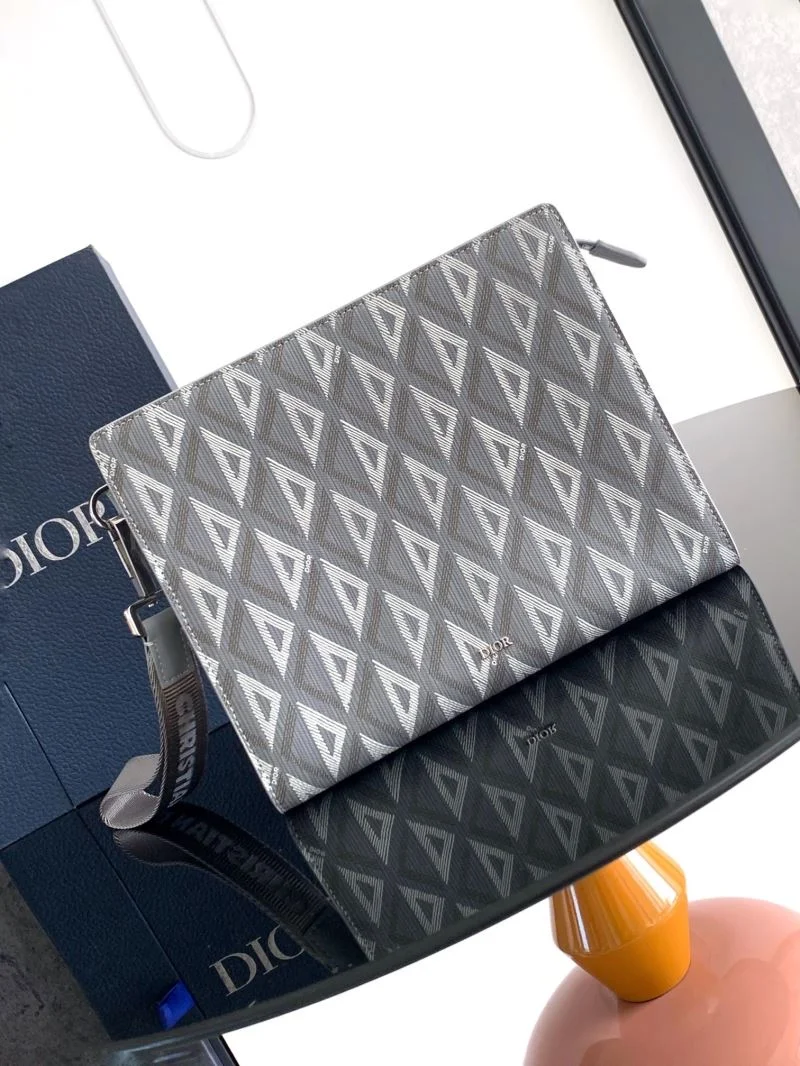 Seasonal Christian Dior Clutch Bags 47611