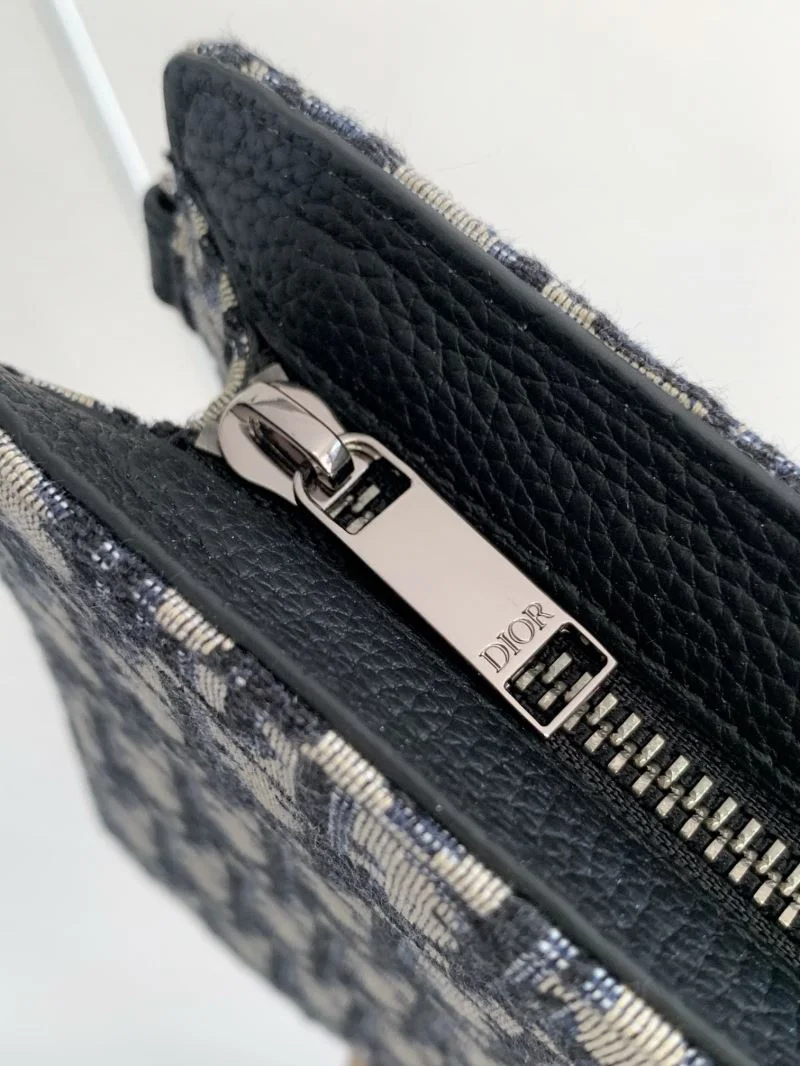 Supportive Christian Dior Clutch Bags 47649