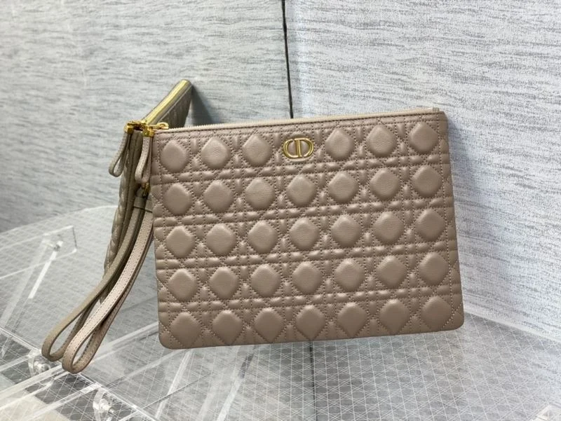Stretchable Christian Dior Clutch Bags 47684