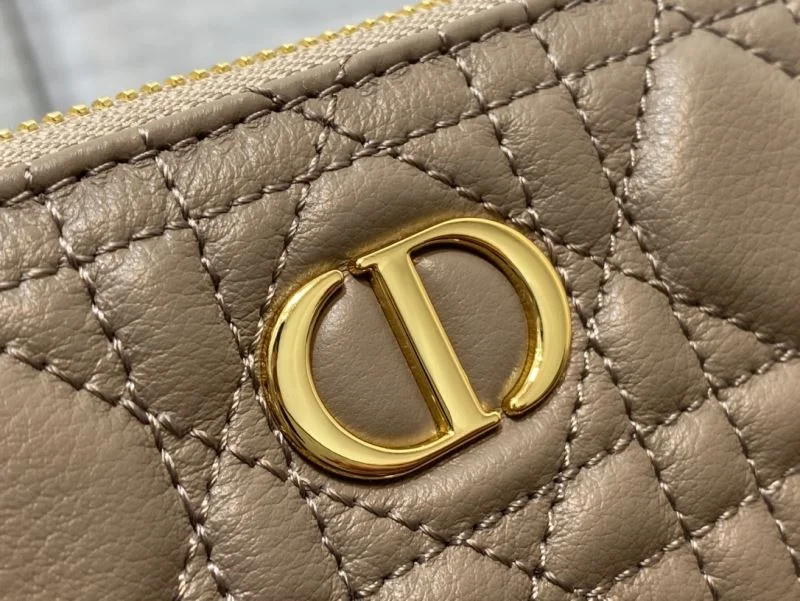 Stretchable Christian Dior Clutch Bags 47684