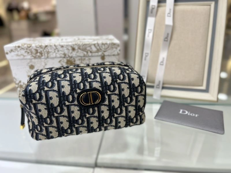 Sustainable Christian Dior Clutch Bags 77138