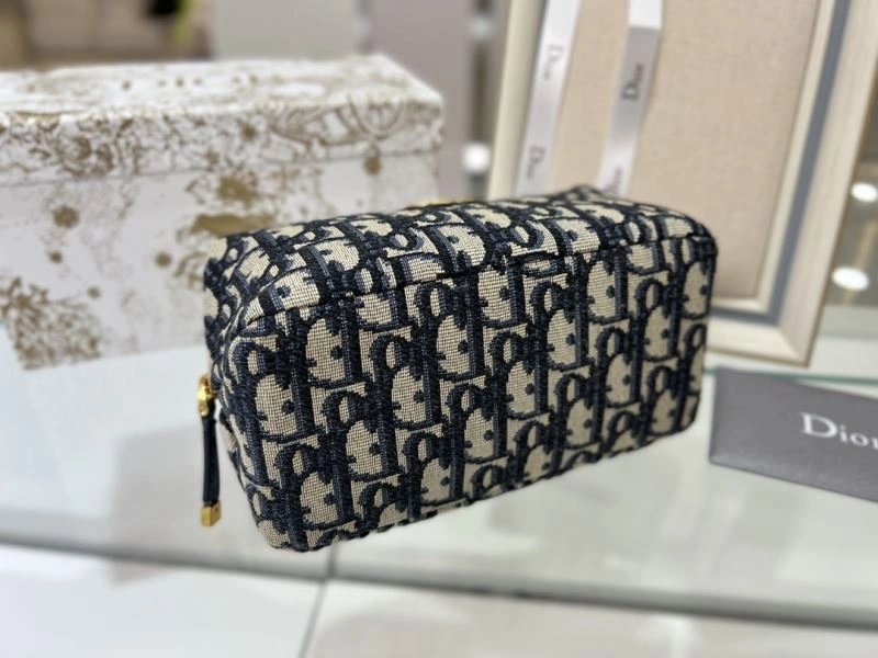 Sustainable Christian Dior Clutch Bags 77138