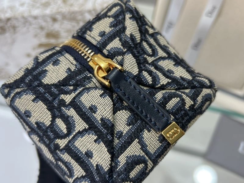 Sustainable Christian Dior Clutch Bags 77138