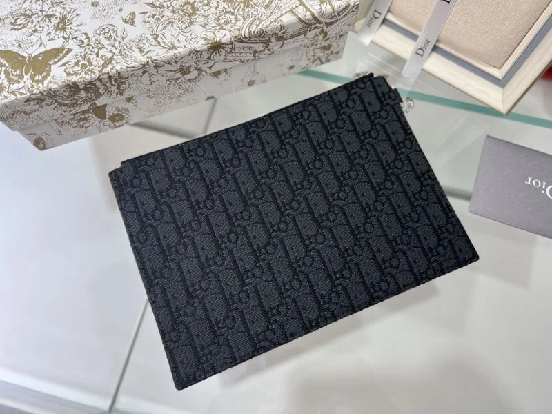 Christian Dior Clutch Bags Vibrant 37729