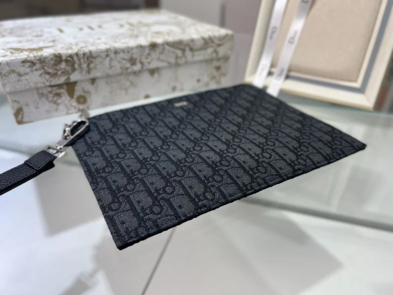 Christian Dior Clutch Bags Vibrant 37729