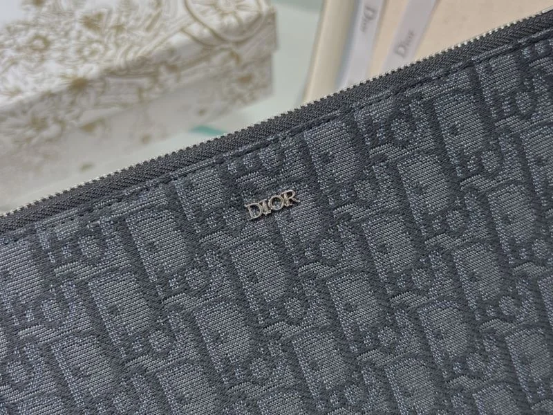 Christian Dior Clutch Bags Vibrant 37729