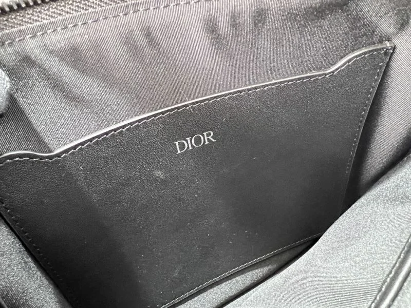Christian Dior Clutch Bags Vibrant 37729