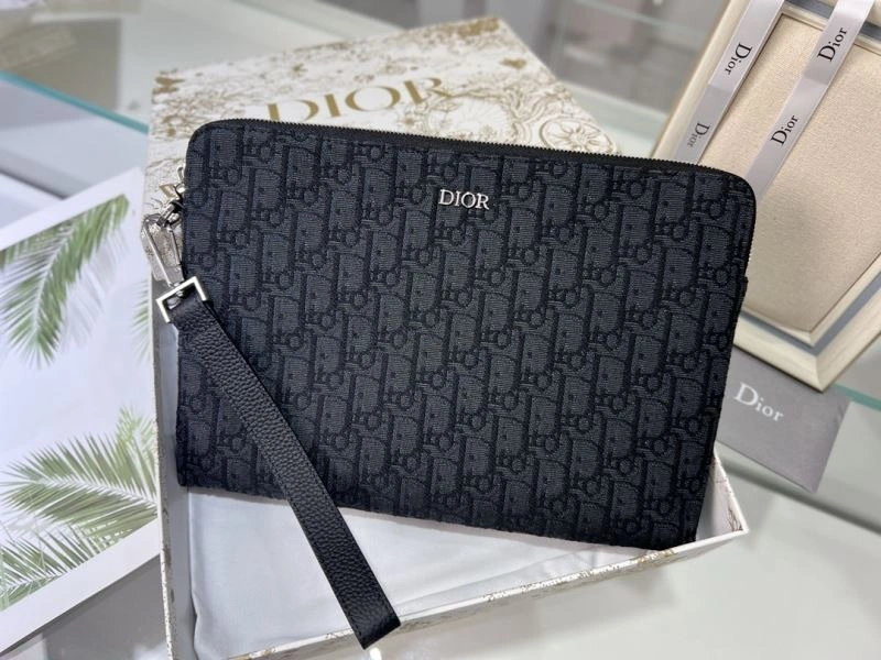 Functional Christian Dior Clutch Bags 77135
