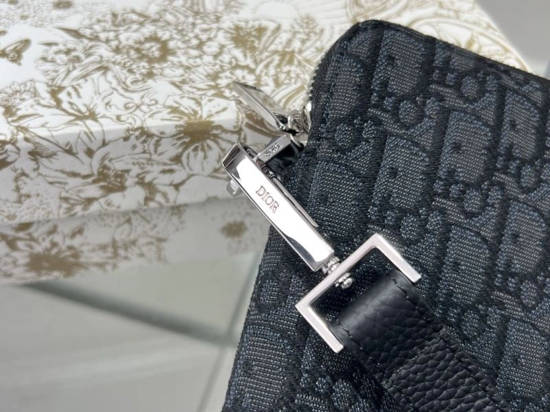 Functional Christian Dior Clutch Bags 77135