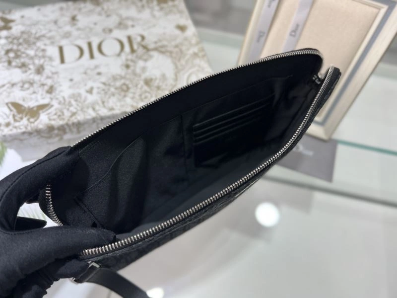 Functional Christian Dior Clutch Bags 77135