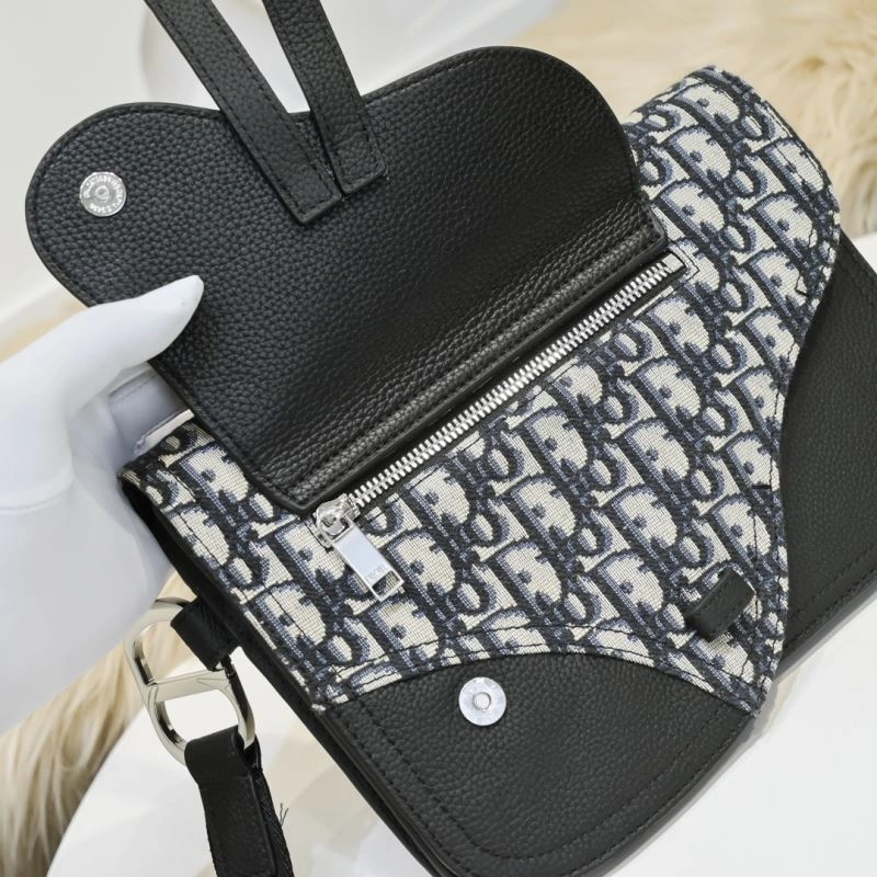 Christian Dior Clutch Bags Durable 77129