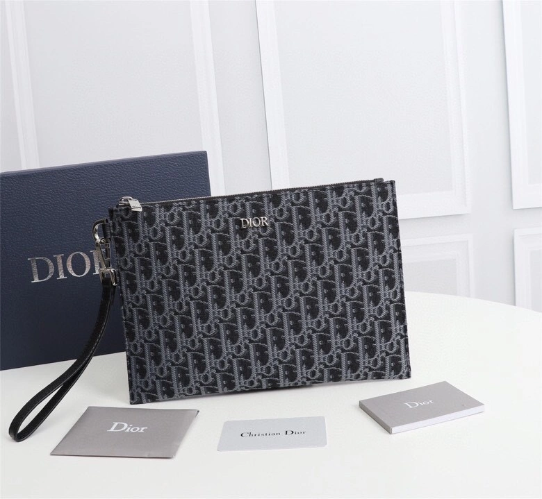 Christian Dior Clutch Bags UrbanChic 76922