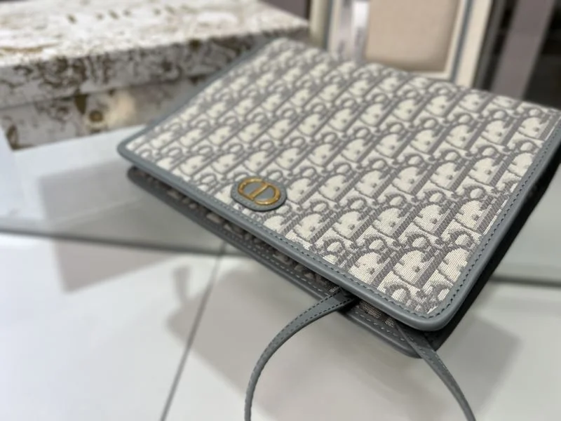Christian Dior Clutch Bags Minimalist 46459