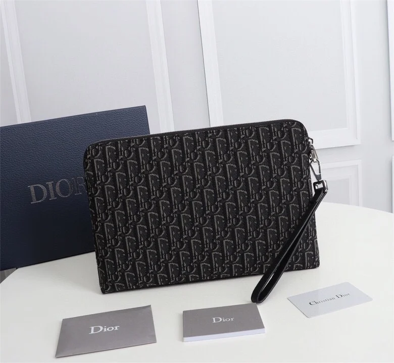 ModernLook Christian Dior Clutch Bags 46458