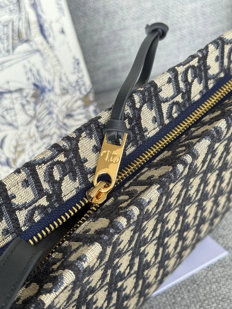 StreetReady Christian Dior Clutch Bags 57130