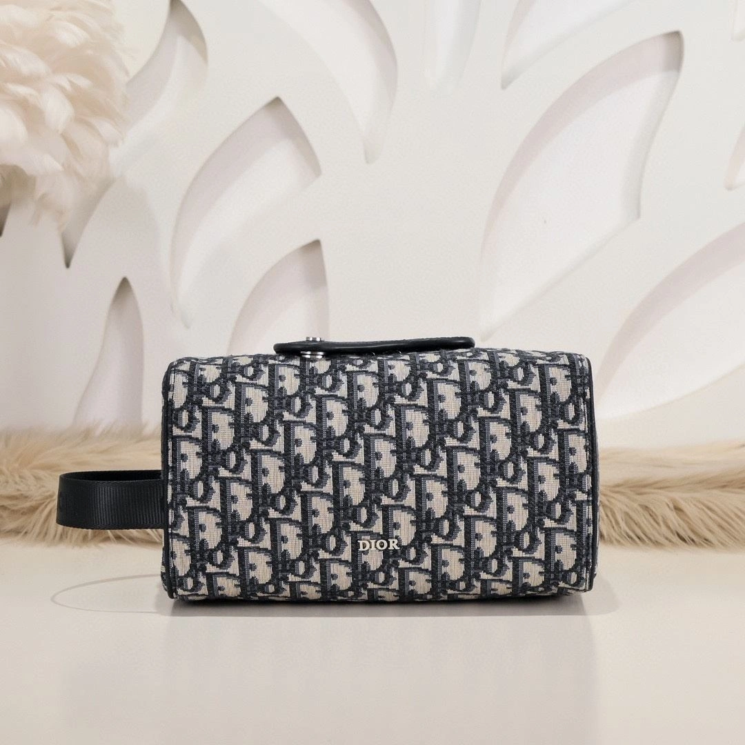 Christian Dior Cosmetic Bags Bold 91206