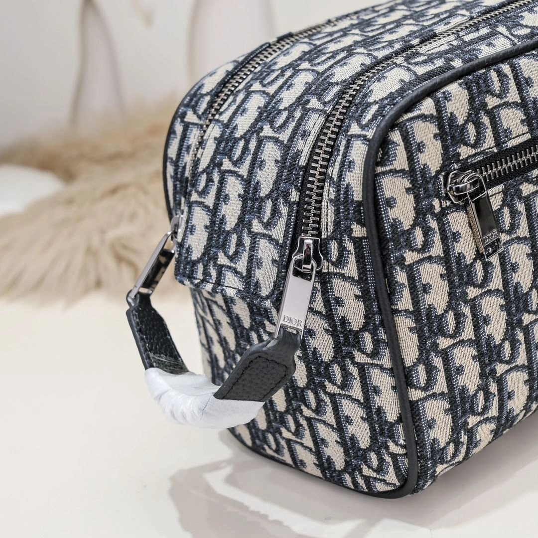 Christian Dior Cosmetic Bags FastDry 91199