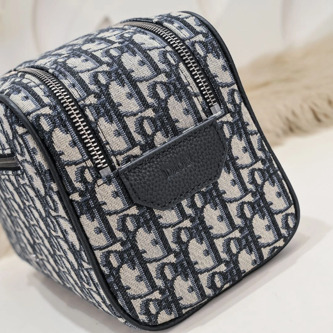 Christian Dior Cosmetic Bags FastDry 91199