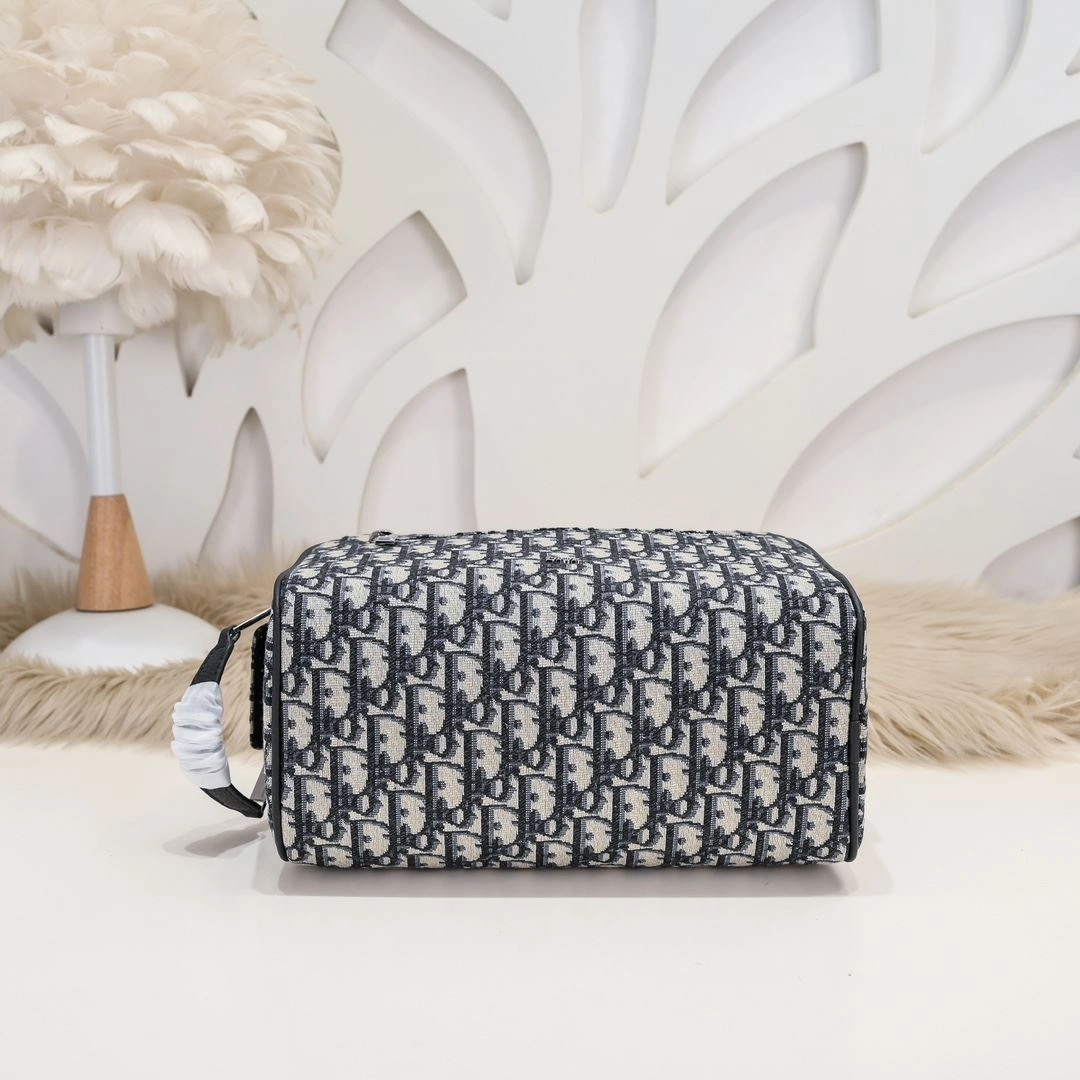 Christian Dior Cosmetic Bags FastDry 91199
