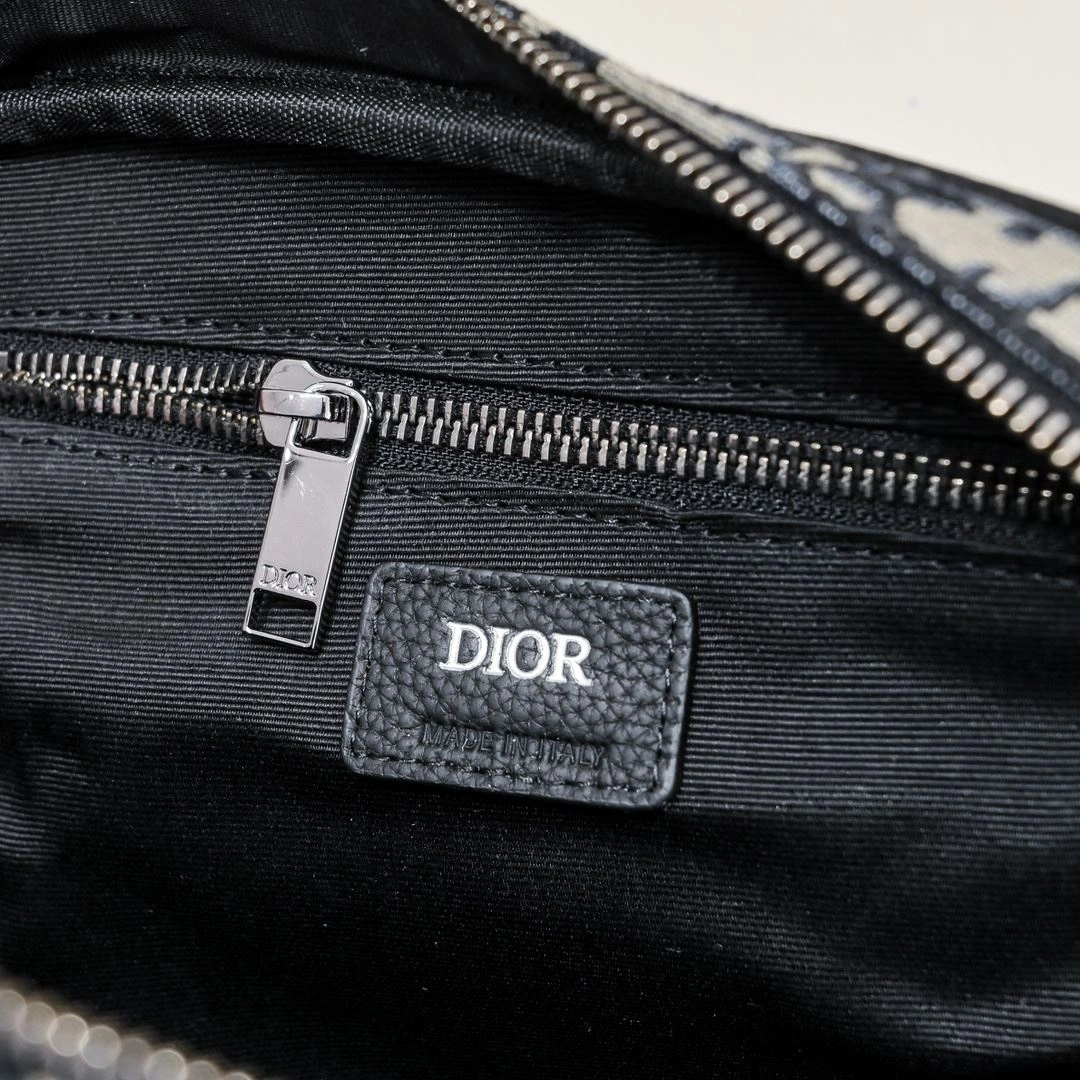 Christian Dior Cosmetic Bags FastDry 91199