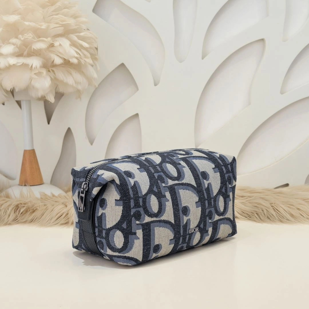 Christian Dior Cosmetic Bags OdorResistant 91196