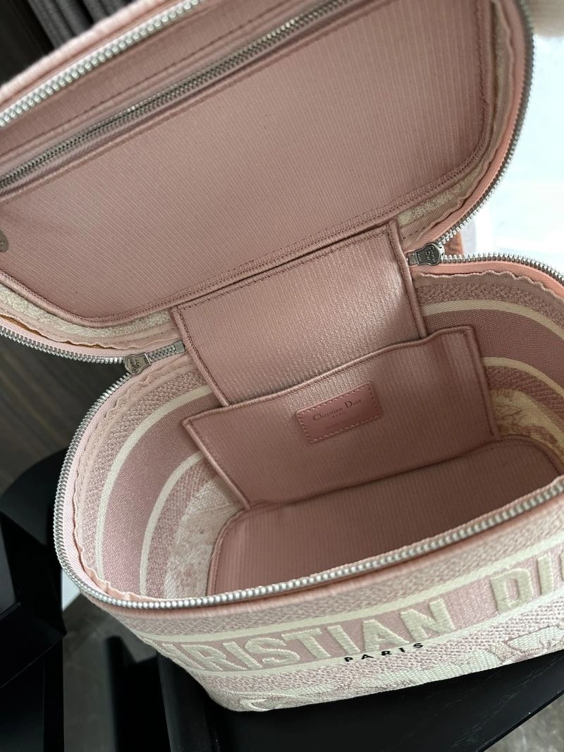 Refined Christian Dior Cosmetic Bags 71211