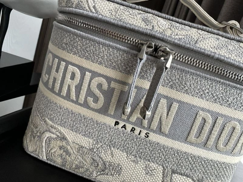 Christian Dior Cosmetic Bags Attractive 71208