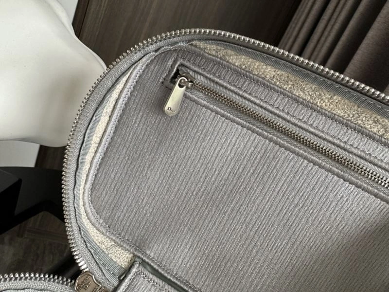 Christian Dior Cosmetic Bags Attractive 71208