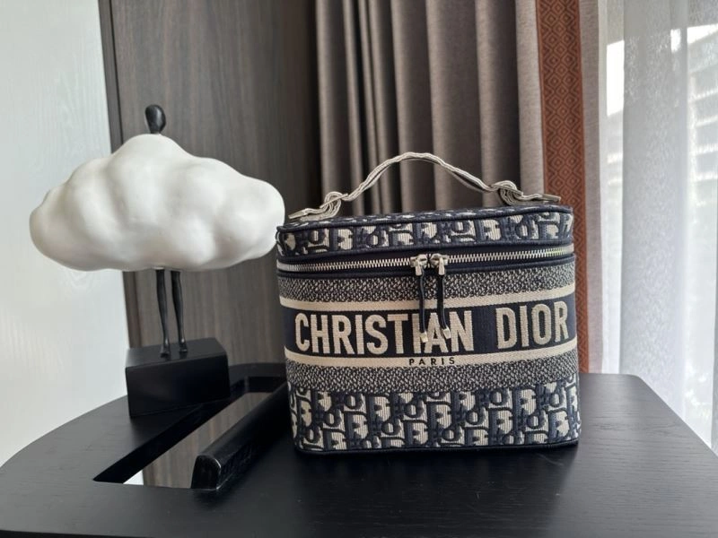 Neat Christian Dior Cosmetic Bags 71219