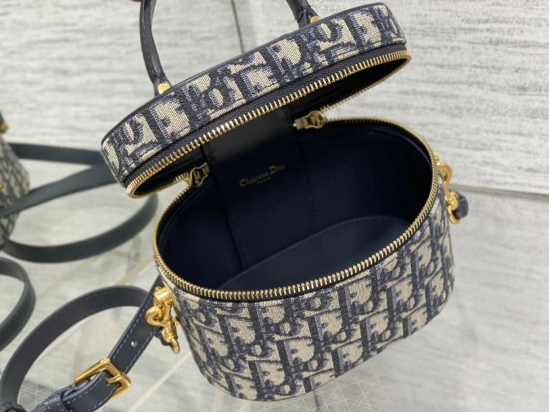 Sophisticated Christian Dior Cosmetic Bags 71206