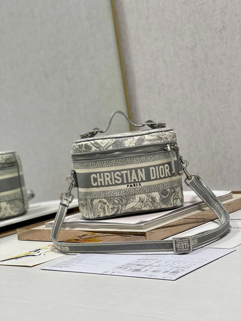 Christian Dior Cosmetic Bags Minimalist 71196