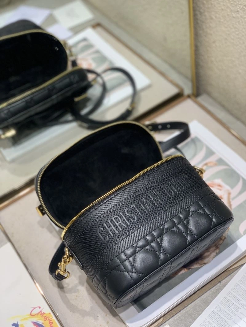 Christian Dior Cosmetic Bags Minimalist 71185