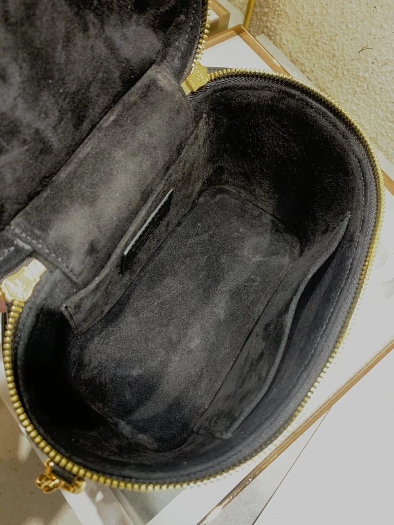 Christian Dior Cosmetic Bags Minimalist 71185