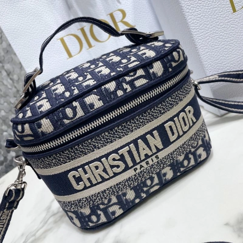 SmoothTexture Christian Dior Cosmetic Bags 71210