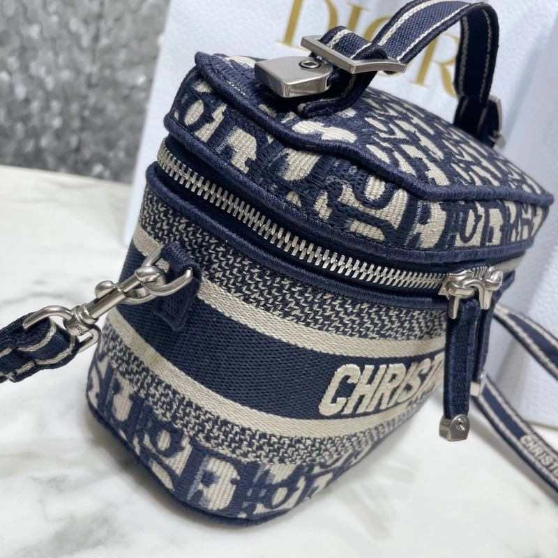 SmoothTexture Christian Dior Cosmetic Bags 71210
