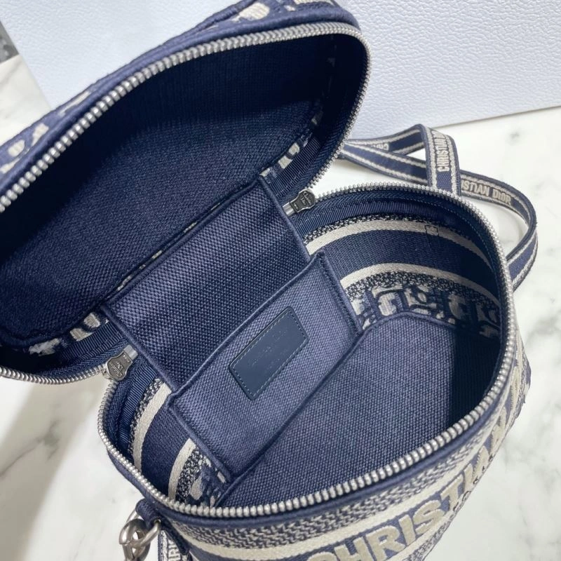 SmoothTexture Christian Dior Cosmetic Bags 71210