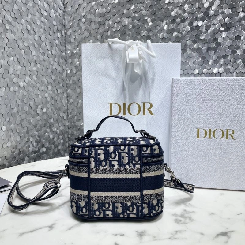 SmoothTexture Christian Dior Cosmetic Bags 71210