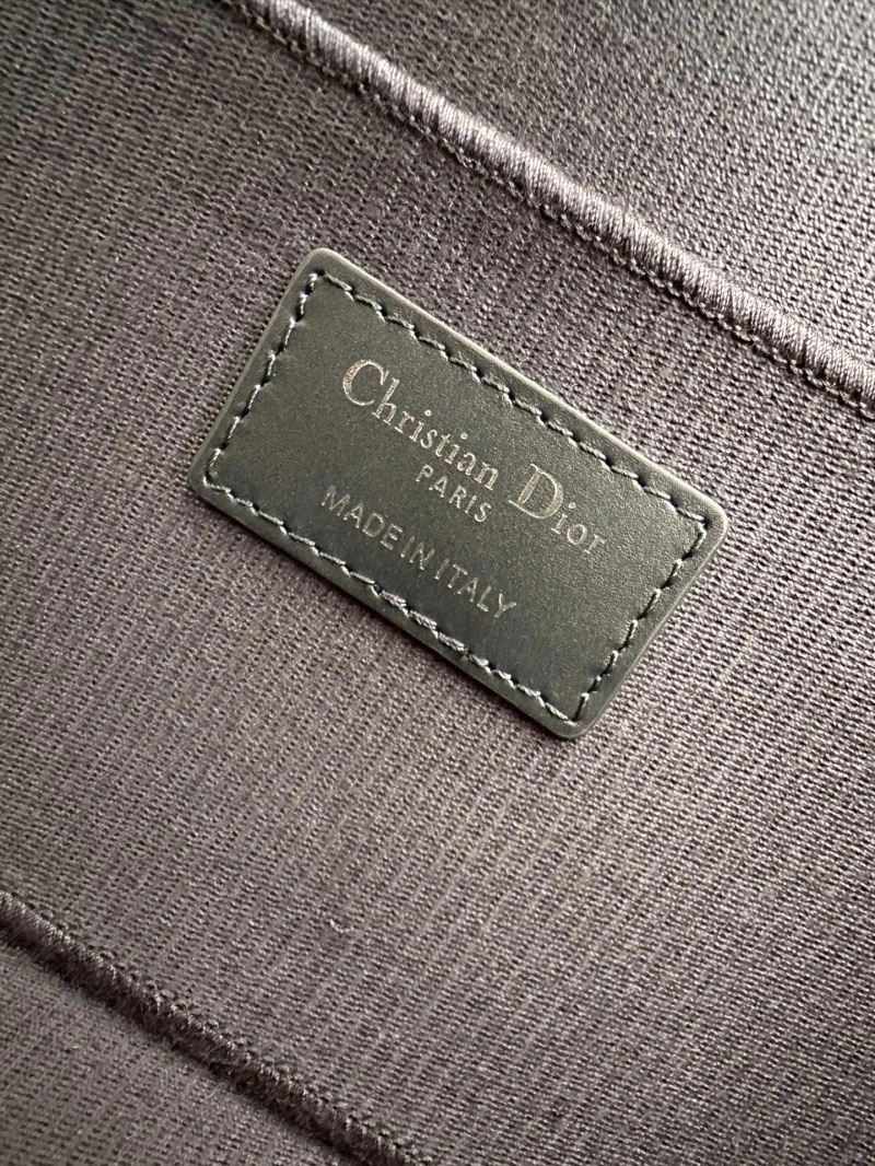 Elegant Christian Dior Cosmetic Bags 71234